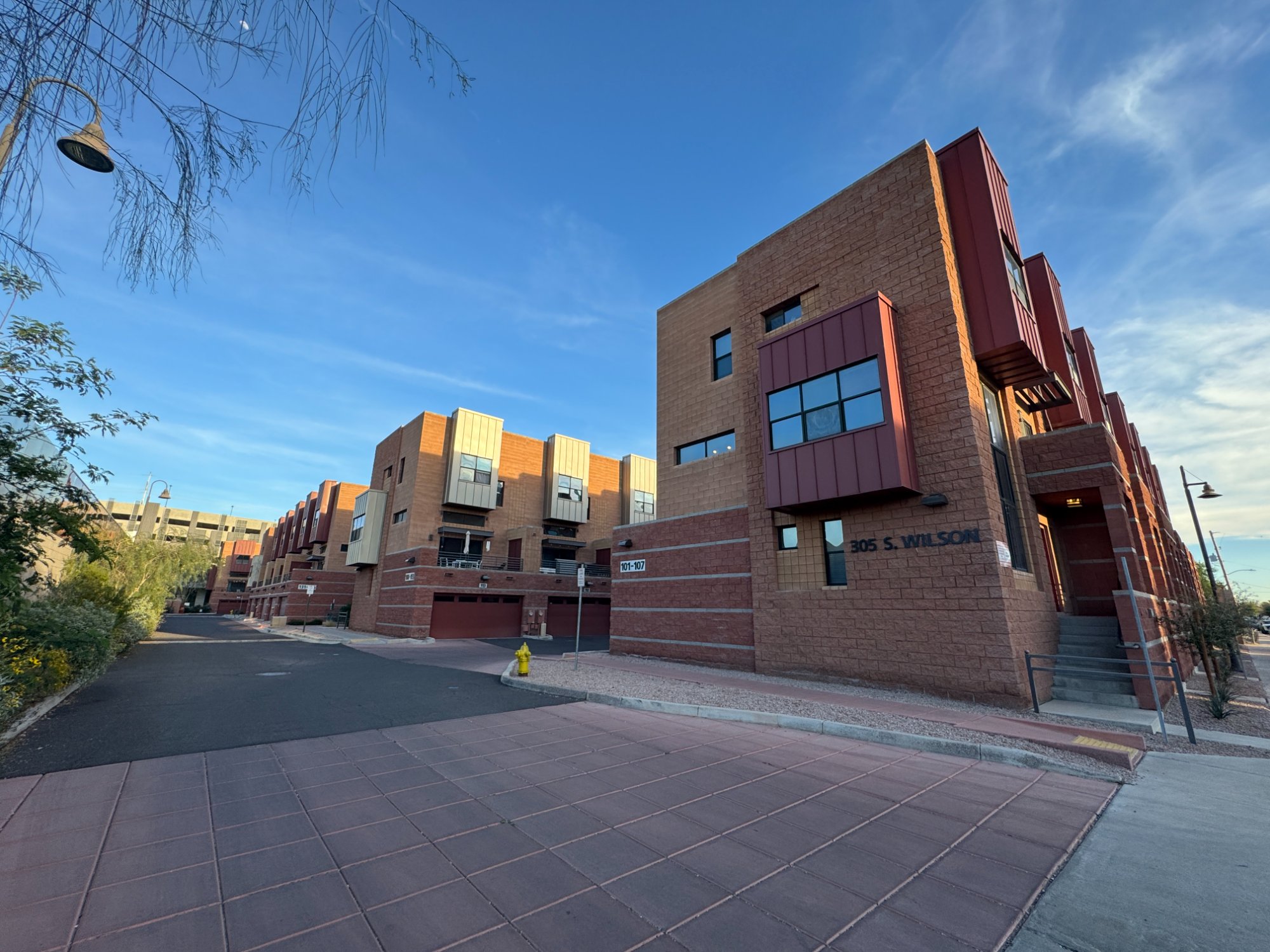 305 S. Wilson Street View